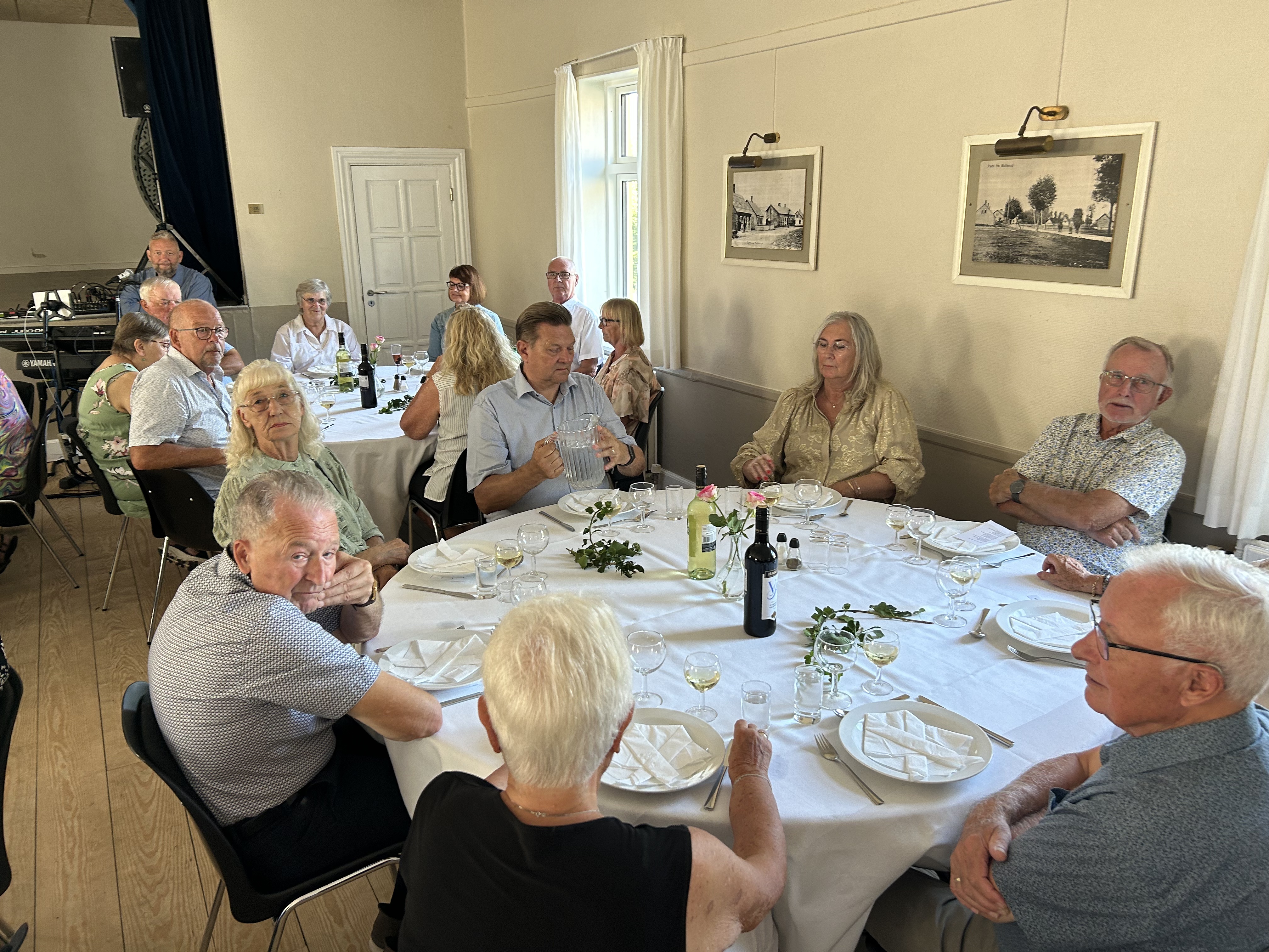 Nogle af medlemmerne i Seden Borgerforening til 60 års jubilæet.